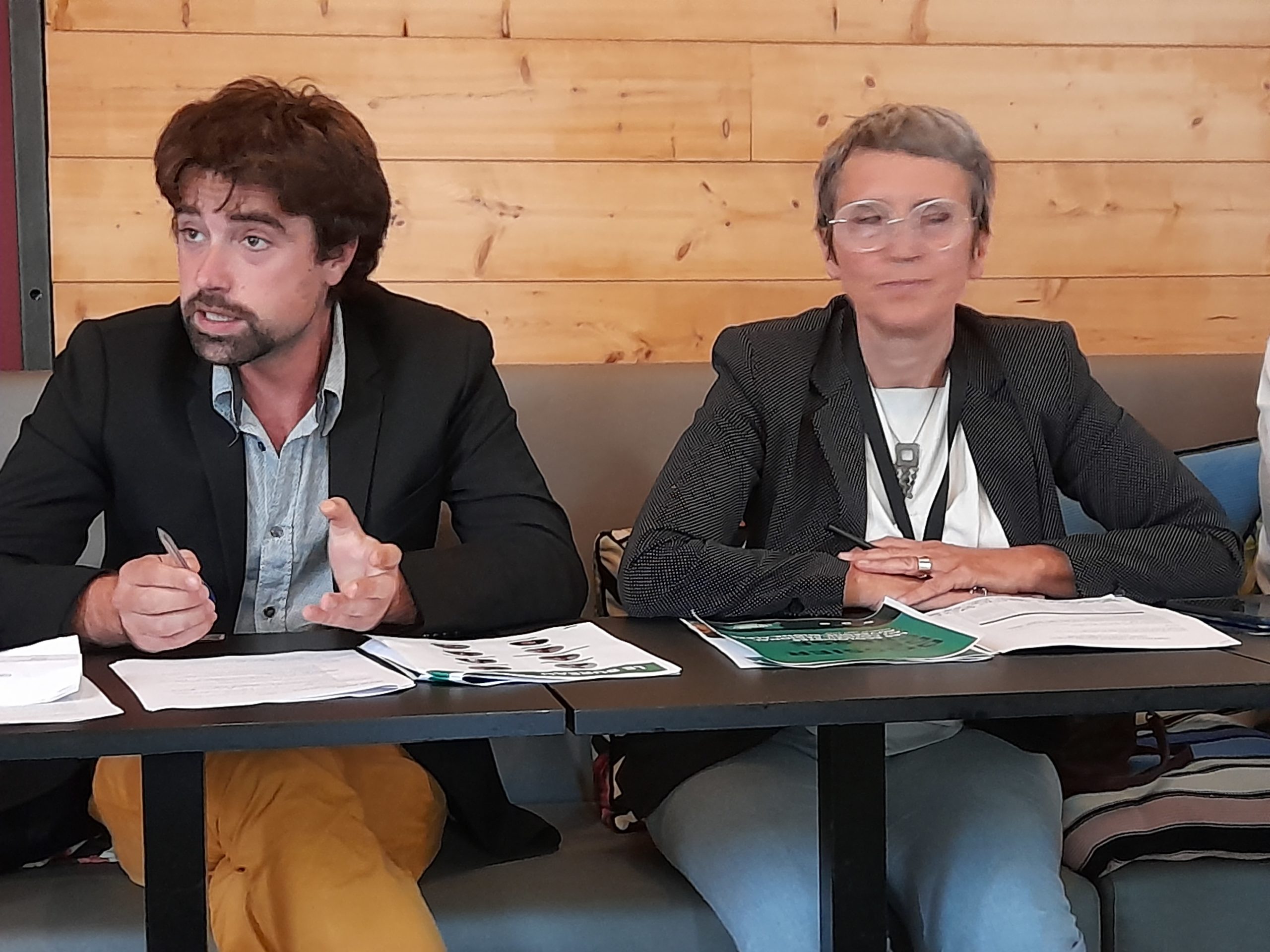 Auvergne-Rhône-Alpes : le groupe écologiste met en avant l’urgence climatique
