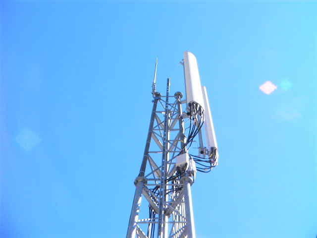 Téléphonie mobile 4G : première antenne-relais multi-opérateurs pour le Cantal