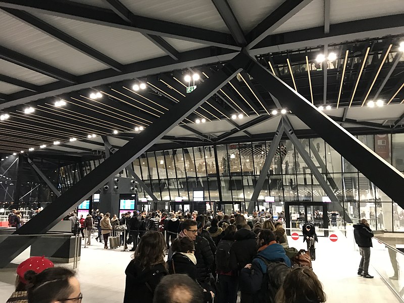 Vinci Airports veut compenser intégralement les émissions de CO2 des aéroports de Lyon