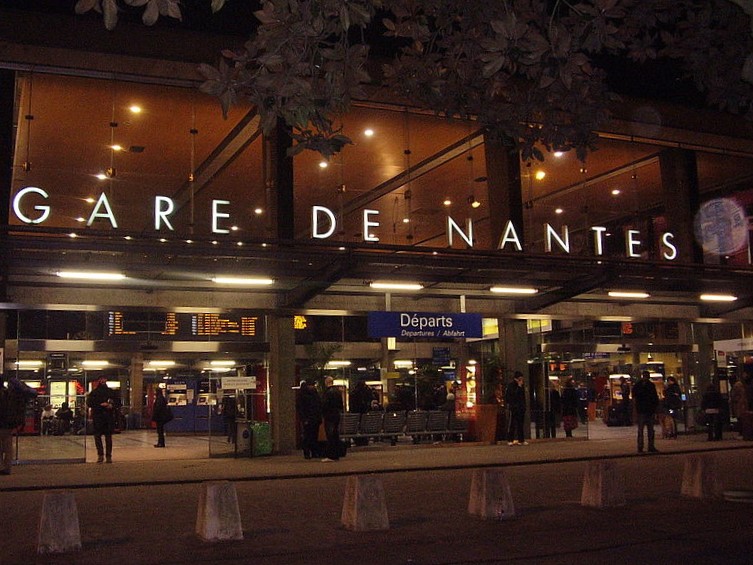 Ligne ferroviaire Lyon-Nantes : la mise en concurrence différée