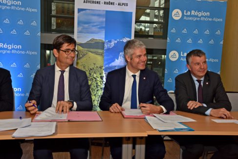 De gauche à droite Bruno Dufourcq, Laurent Wauquiez et Martial Saddier ( phot Michel Perez Région Auvergne Rhône-Alpes)