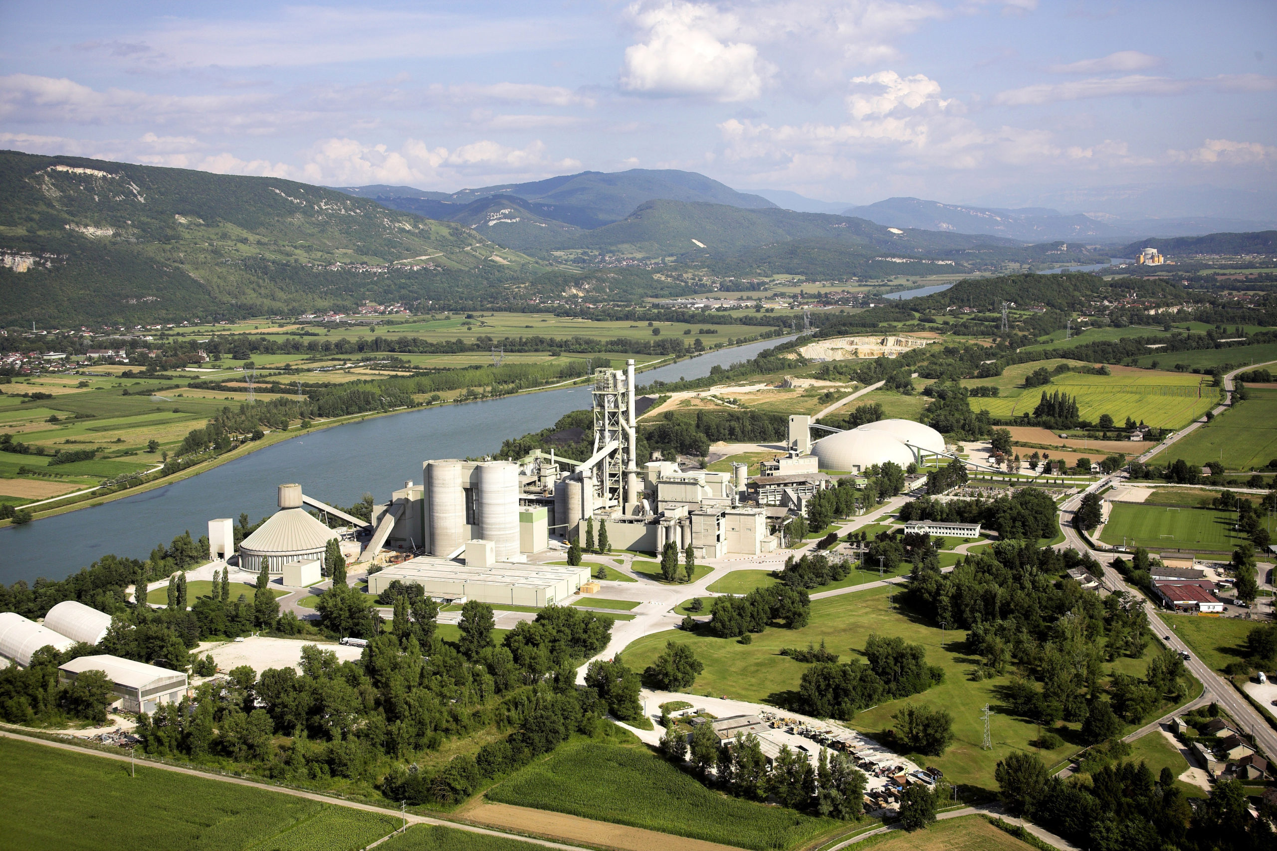 Vicat et Hynamics (EDF) veulent décarboner le ciment et la production de méthanol
