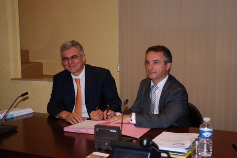Marc Sagnimorte, à gauche, président du Cluster Rhône-Alpes Eco Energie et Jacques Blanchet, président de la Fédération Rhône-Alpes du Bâtiment, ( photo Rodolphe Savereux)