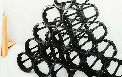 Casiers à bouteille en plastique recyclé boosté par Cycl-Add. ©Cycl-Add - Enviscope.com