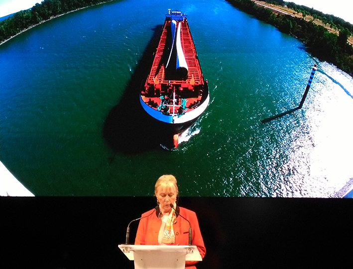 Elisabeth Ayrault (CNR) : le Rhône pourrait transporter cinq fois plus de fret