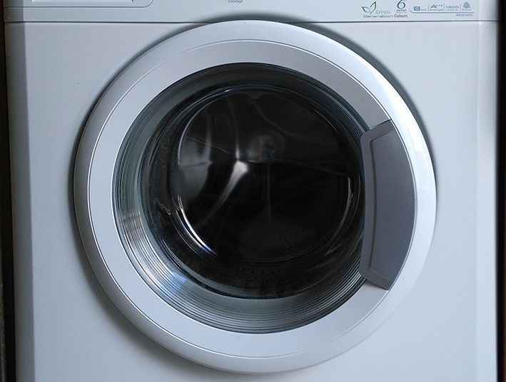 Les machines à laver devront filtrer les microplastiques.