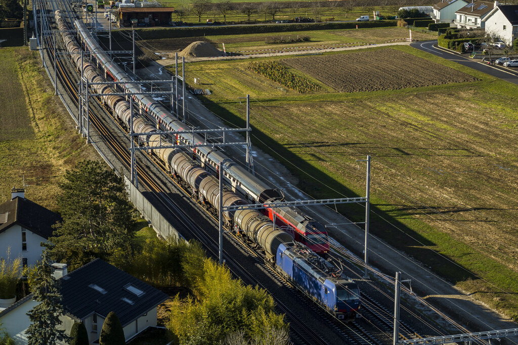 Léman 2030 : la Confédération suisse et les cantons de Vaud et de Genève investissent pour le fret ferroviaire