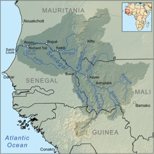 Une coopération dans les domaines d’expertises de CNR La SOGED (Société de Gestion et d’Exploitation du barrage de Diama) est une société de patrimoine de l’OMVS dont le siège est à Nouakchott (Mauritanie). Elle exploite le barrage de Diama, l’ouvrage de l’Aftout-Es-Sahel, les endiguements du fleuve Sénégal et les ouvrages annexes principalement pour l’irrigation de 120 000 hectares de terres agricoles et l’alimentation en eau de la ville de Nouakchott. L’accord signé ce jour définit le cadre général des missions qui pourront être confiées à CNR dans les domaines suivants : Exploitation et gestion d’ouvrages hydrauliques à usage multiple dans un contexte de changement climatique, Gestion de réseaux de mesures et de système d’information des ressources en eau, Modélisation et prévision de débits Les actions qui seront réalisées touchent à la fois des missions d’expertises, de diagnostic et de conseil, mais aussi de formation et de transfert de compétences pour l’exploitation et la maintenance d’aménagements à buts multiples, et le développement d’un système d’information hydrométéorologique. Plus de 15 ans de coopération sur le fleuve Sénégal pour CNR CNR met au service du fleuve Sénégal depuis plus de 15 ans son expertise unique développée en ingénierie hydroélectrique et fluviale, grâce à son expérience acquise sur le fleuve Rhône depuis plus de 80 ans. De 2002 à 2006, elle a réalisé une mission d’aide à la mise en place d’un « plan d’alerte » du Fleuve Sénégal pour les crues exceptionnelles et catastrophiques. En 2006 elle a signé un accord de collaboration avec l’OMVS. Cet accord cadre a permis notamment la réalisation d’une étude sur la réforme institutionnelle de l’OMVS en 2008 et l’assistance technique pour la mise en place d’un réseau hydrométéorologique en 2011. En 2016, CNR Ingénierie a par ailleurs signé un accord avec la SOGENAV (Société de Gestion et d’Exploitation de la Navigation sur le fleuve Sénégal, agence spécialisée de l’OMVS) et le 12 avril dernier avec la SEMAF (Société d’Exploitation des aménagements de Manantali et Félou), pour des missions d’appui technique et assistance à maitrise d’ouvrage.