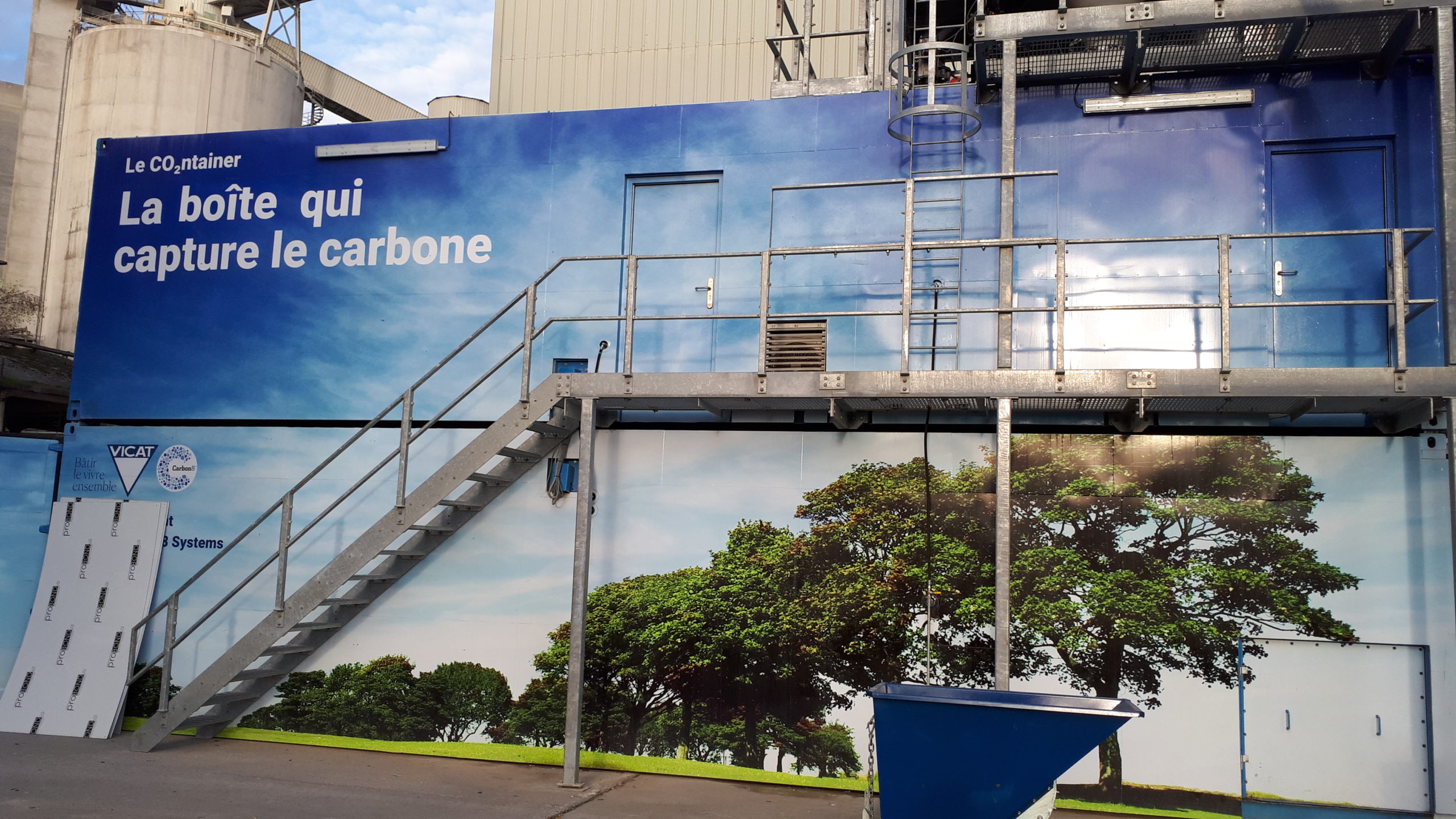 Vicat stocke et valorise une partie du CO2 et des poussières de la cimenterie de Montalieu-Vercieu