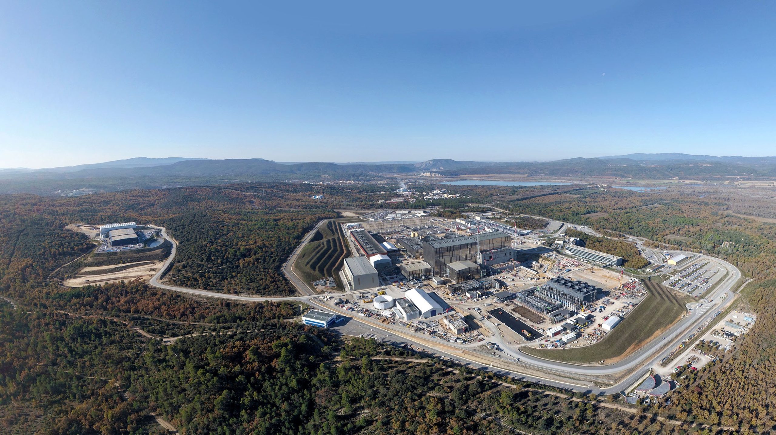 Fusion nucléaire : Iter maintient son objectif de premier plasma en 2025