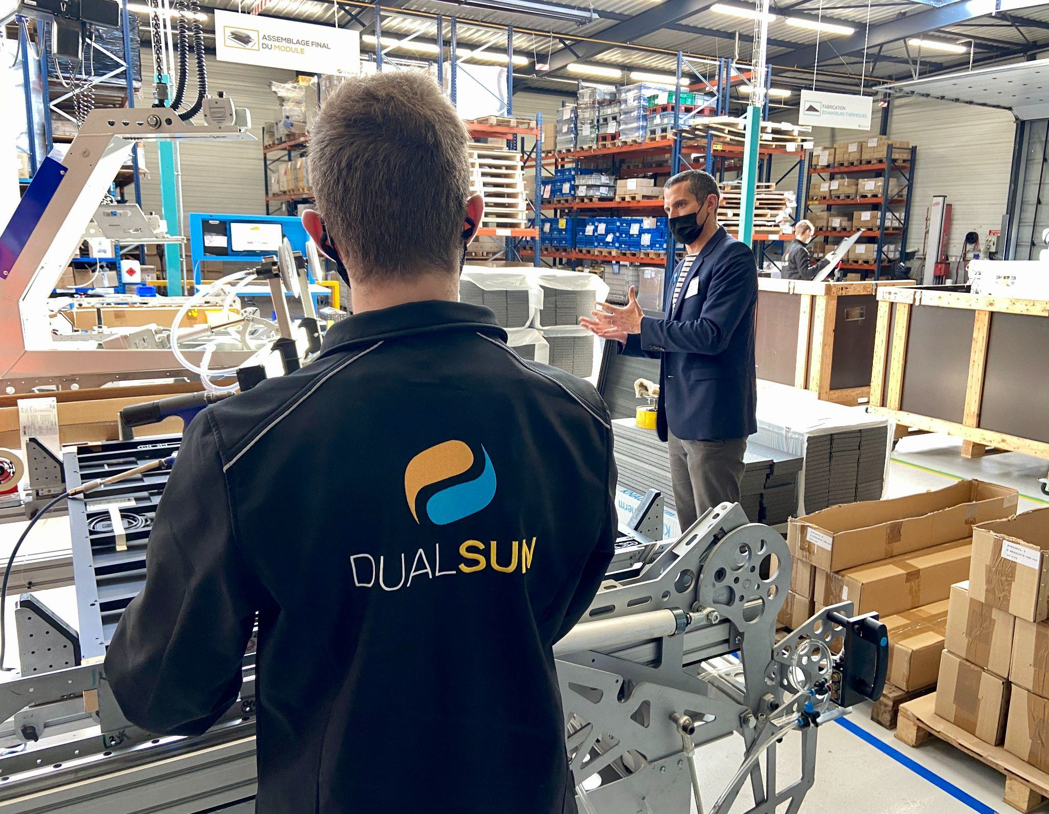 Panneau solaire hybride : Dualsun triple sa production et son chiffre d’affaires