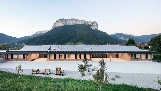 Le groupe scolaire et la salle communale d’Alex lauréat du prix coup de cœur régional de la construction bois