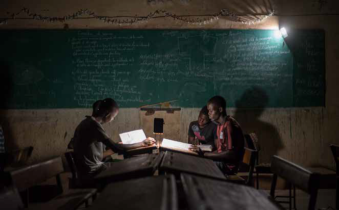 170 000 personnes éclairées grâce à Lagazel