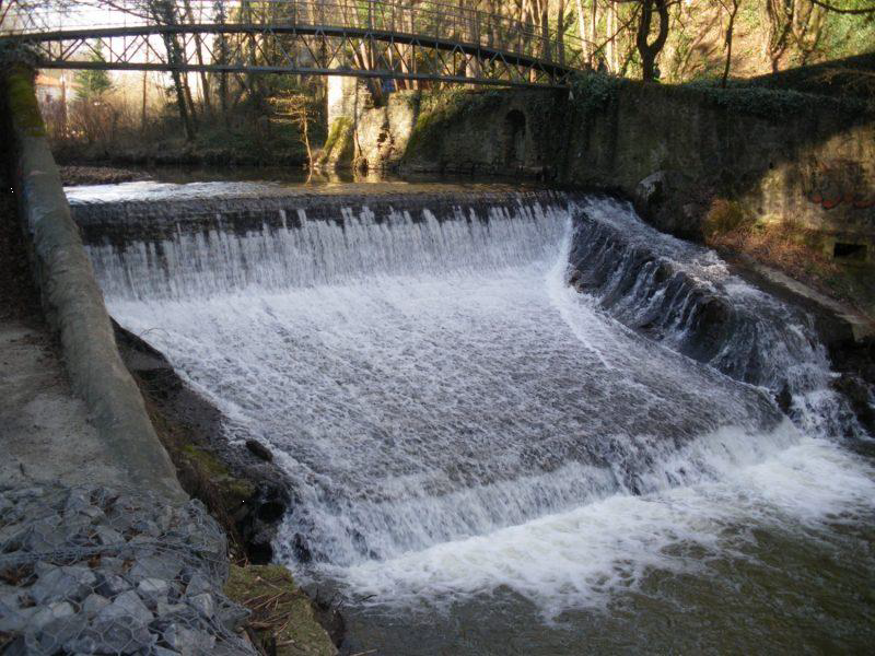 Le Sagyrc démolit le dernier obstacle à la circulation des poissons dans le bassin de l’Yzeron